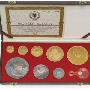 Lot 048